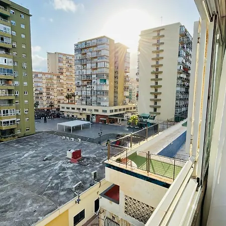 Estudio Amplio En El Corazon De Torremolinos